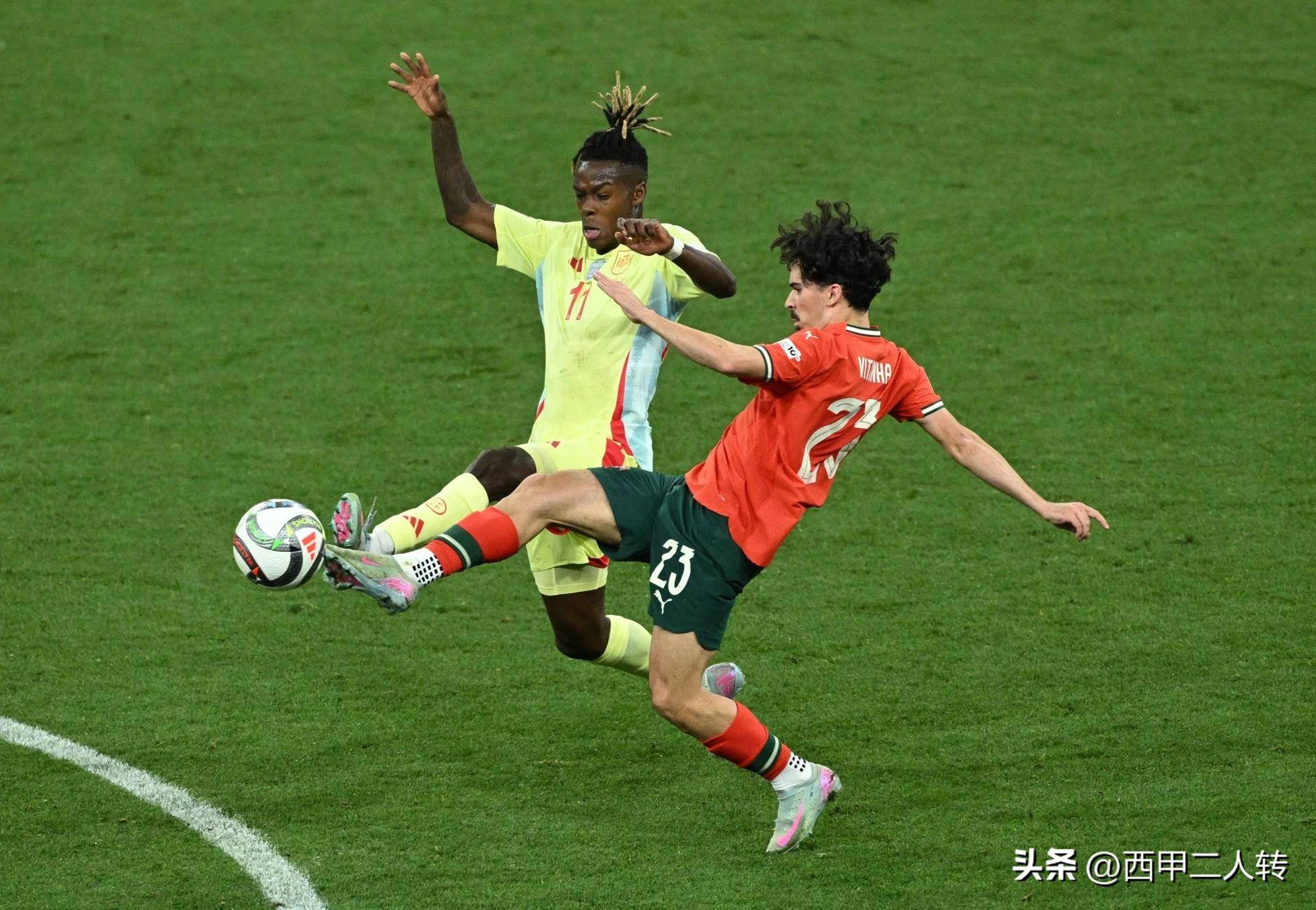 友博app下载 -赛地聚焦：意甲今晚热度飙升，纽卡斯尔更衣室发声，引发热议，球队文化再被提及 