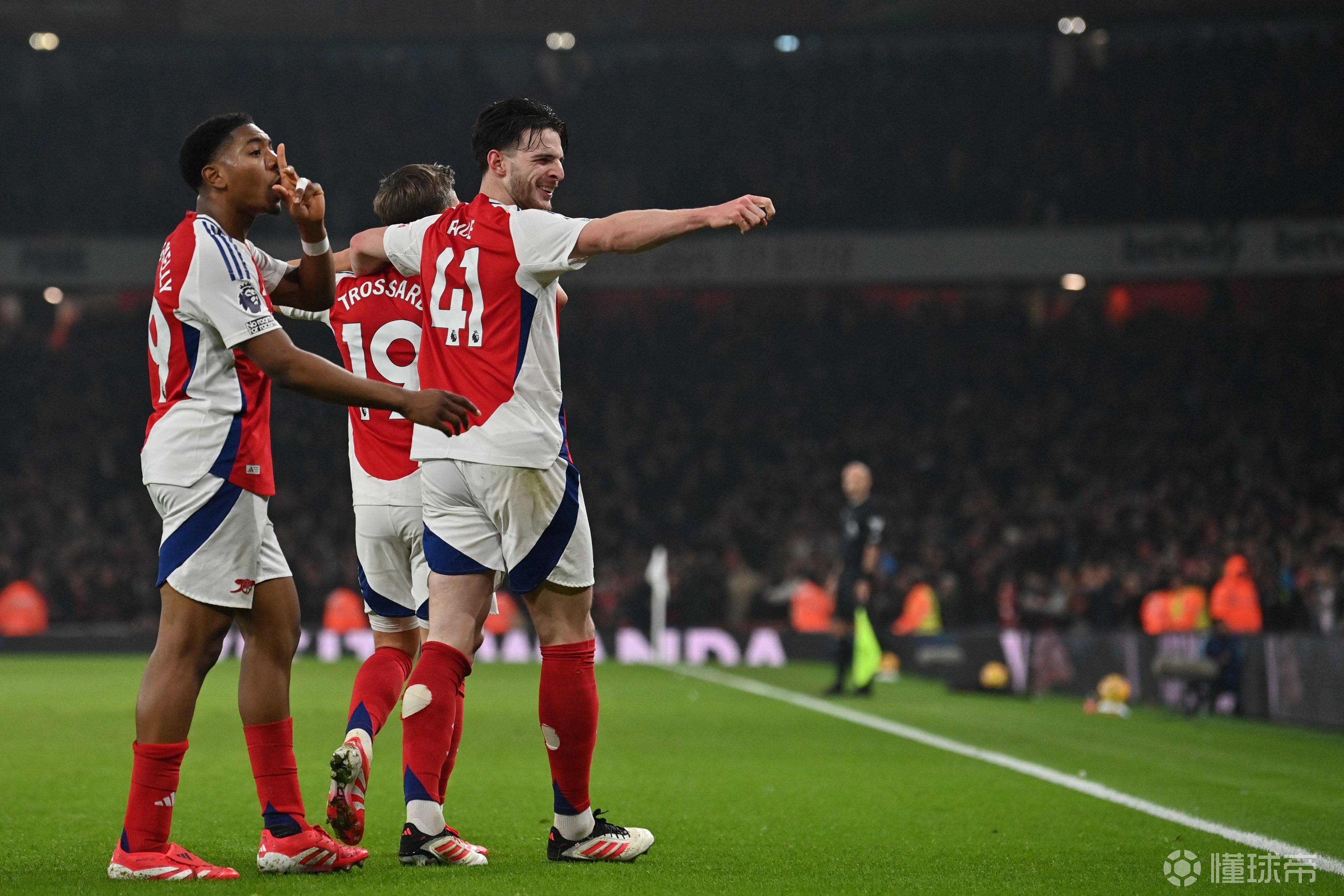 纽卡斯尔清晨篮板制胜；志在全明星赛名次提升；信心回归；更衣室氛围转暖的简单介绍